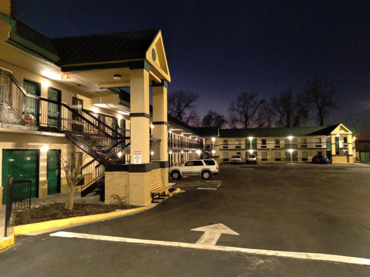 Motel Super 8 By Wyndham Columbia Esterno foto